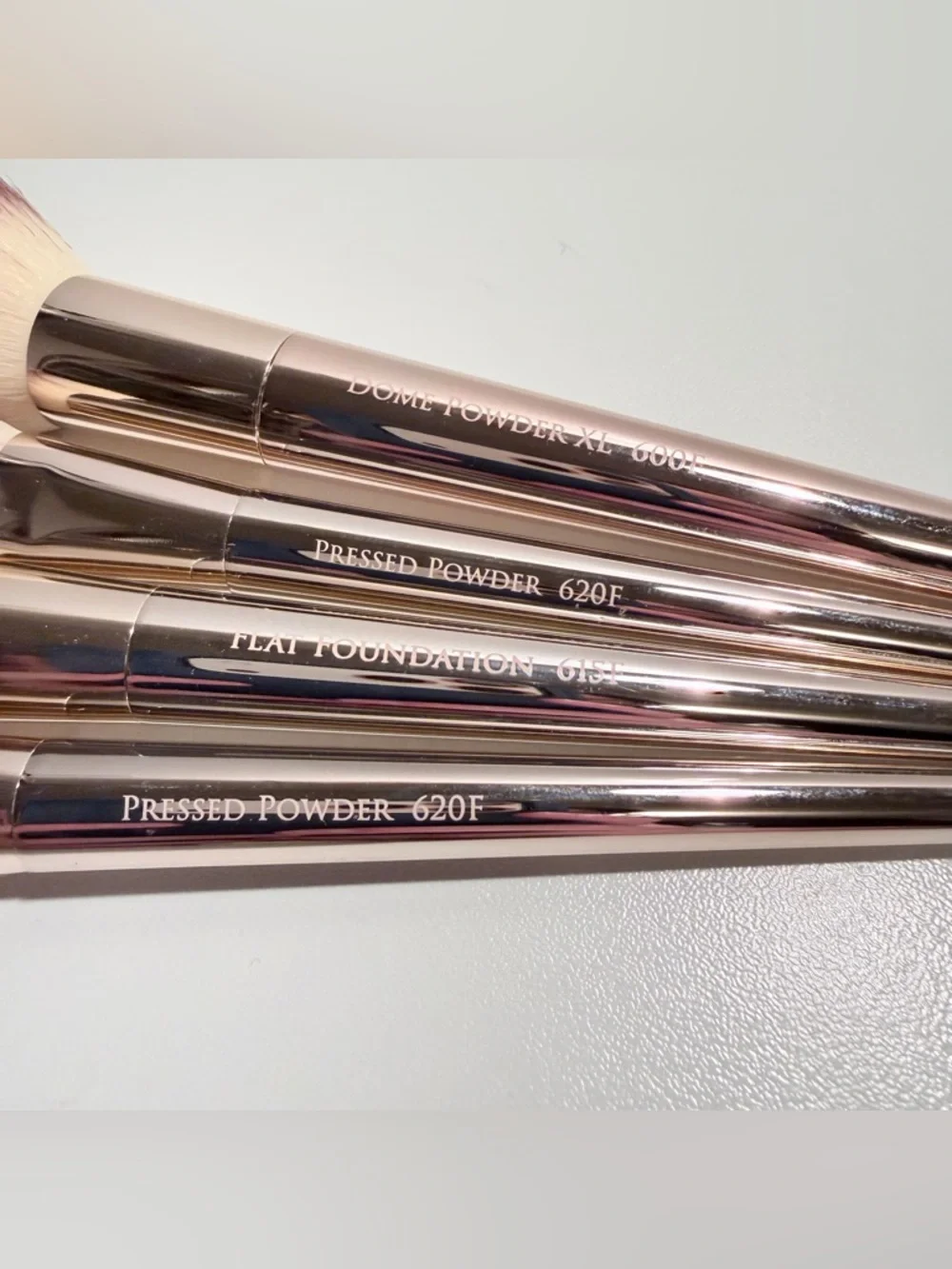 Farah brushes set of 4 NEW